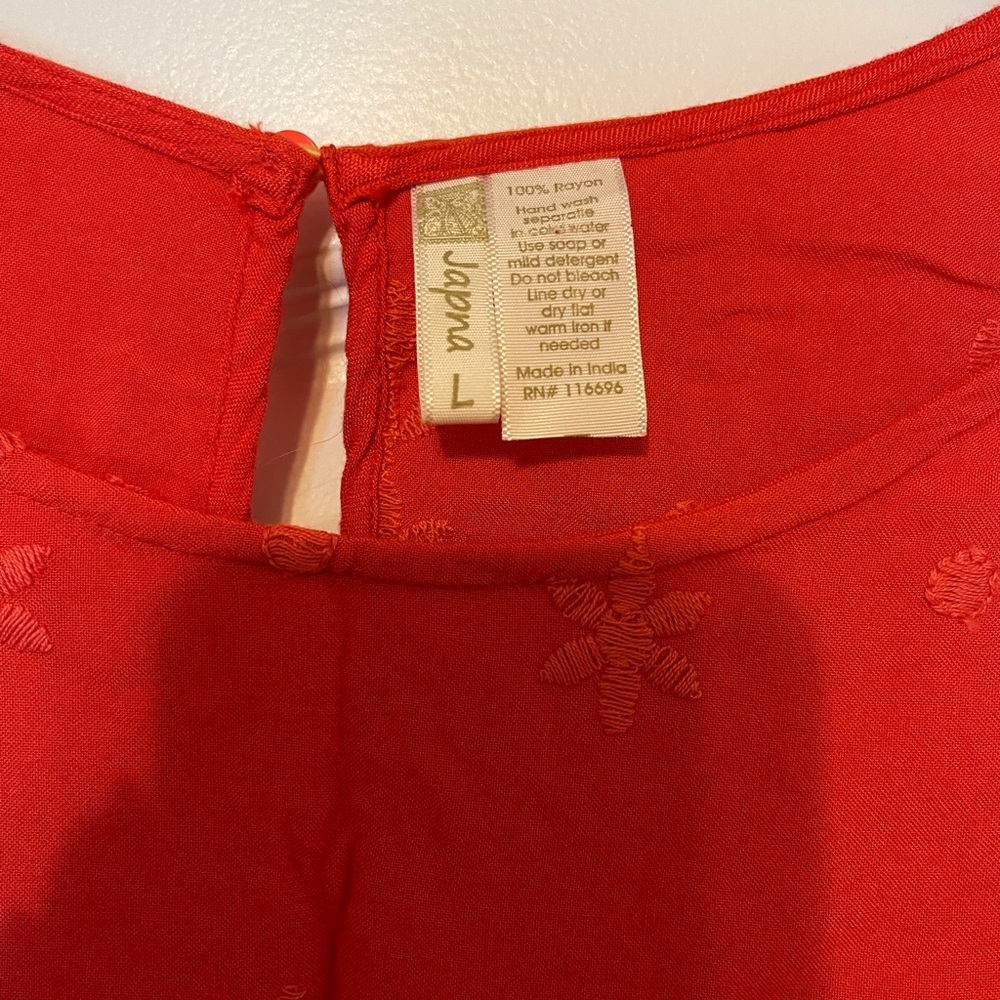 blouse - Picture 3 of 3
